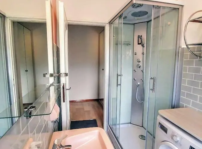 Apartament Con Terrazzo Zona Ospedale Civile